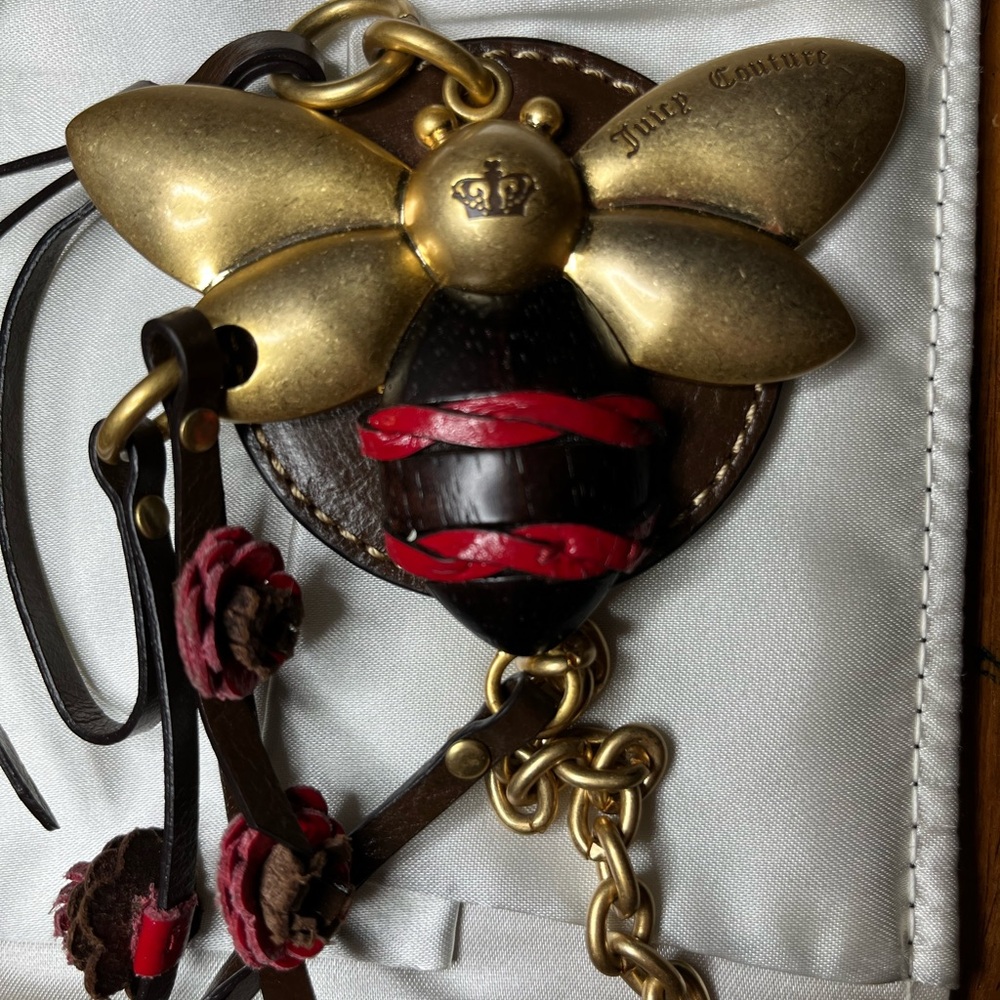 Y2K Vintage Juicy Couture Bumble Bee Floral Brass Brown Purse Embellishment